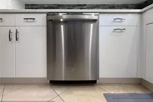 7448 Ashmont Cir, Tamarac, FL 33321 - Photo 12