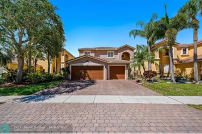 7337  Via Leonardo, Lake Worth, FL 33467 - Photo 2