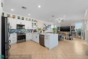 7337 Via Leonardo, Lake Worth, FL 33467 - Photo 10