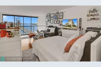 555 NE 15th St, Unit #T4(704), Miami, FL 33132 - Photo 18
