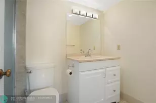 111 SE 3 Ave Unit, Dania Beach, FL 33004 - Photo 30