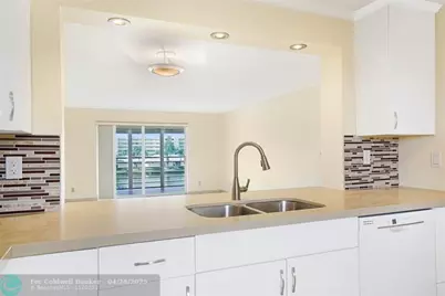 111 SE 3 Ave, Unit #306, Dania Beach, FL 33004 - Photo 2