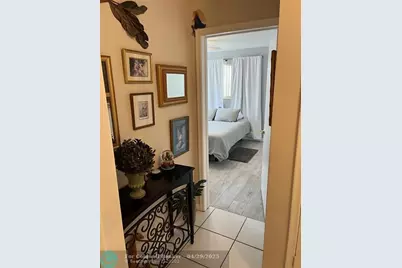 412 S Luna Ct, Unit #2, Hollywood, FL 33021 - Photo 14