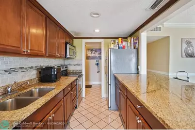 4174  Inverrary Dr, Unit #701, Lauderhill, FL 33319 - Photo 2