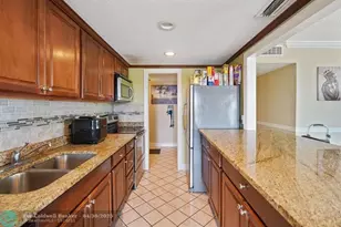 4174 Inverrary Dr Unit, Lauderhill, FL 33319 - Photo 2