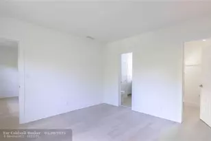 2424 SE 17th St, Fort Lauderdale, FL 33316 - Photo 10