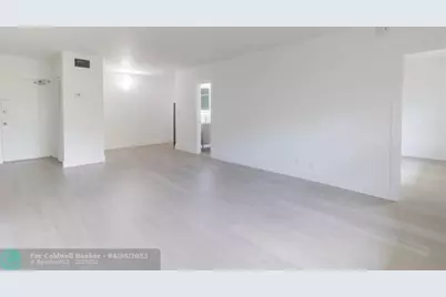 2424 SE 17th St, Unit #305B, Fort Lauderdale, FL 33316 - Photo 2