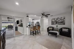 13813 Geranium Pl, Wellington, FL 33414 - Photo 10