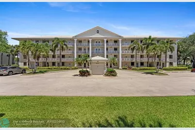 6217  Balboa Circle, Unit #305, Boca Raton, FL 33433 - Photo 1
