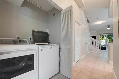 1744 NE 9th St, Fort Lauderdale, FL 33304 - Photo 26