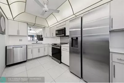 328 N Ocean Blvd, Unit #1007, Pompano Beach, FL 33062 - Photo 8