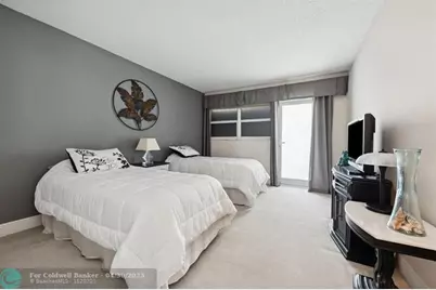 328 N Ocean Blvd, Unit #1007, Pompano Beach, FL 33062 - Photo 12