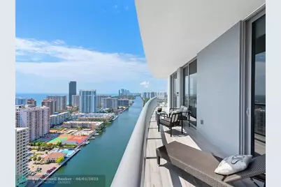 2600 E Hallandale Beach Blvd, Unit #T3001, Hallandale Beach, FL 33009 - Photo 2