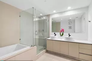 2600 E Hallandale Beach Blvd, Hallandale Beach, FL 33009 - Photo 16