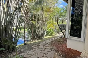 10897 Canary Island Ct, Plantation, FL 33324 - Photo 24