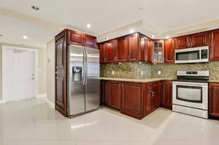 3499 Oaks Way, Pompano Beach, FL 33069 - Photo 8