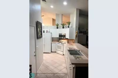 3542  Sahara Springs, Pompano Beach, FL 33069 - Photo 8