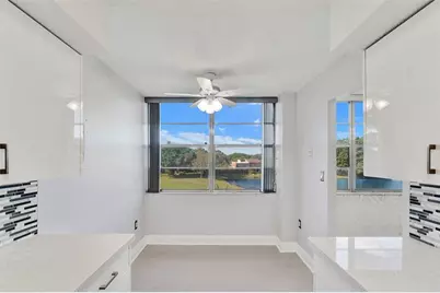 1000  Saint Charles Pl, Unit #305, Pembroke Pines, FL 33026 - Photo 4