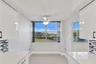 1000 St Charles Pl, Pembroke Pines, FL 33026 - Photo 4