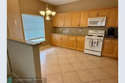 344 NW Breezy Point Loop, Port Saint Lucie, FL 34986 - Photo 8