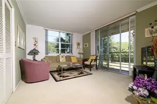 545 Oaks Ln, Pompano Beach, FL 33069 - Photo 8