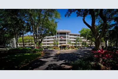 545  Oaks Ln, Unit #310, Pompano Beach, FL 33069 - Photo 16