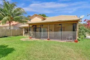 2565 Kerry Dr, Cooper City, FL 33026 - Photo 4