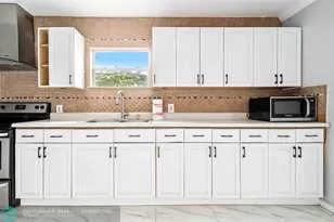 2508 Arthur St, Hollywood, FL 33020 - Photo 14