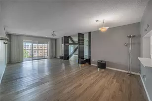 10315 NW 24th Pl, Sunrise, FL 33322 - Photo 4