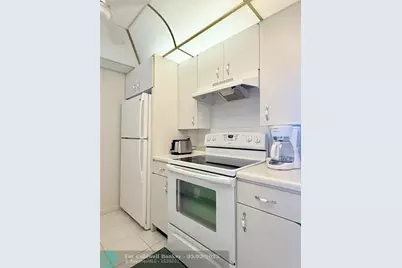 2158  Cambridge G, Unit #2158, Deerfield Beach, FL 33442 - Photo 10