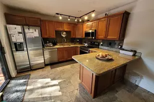 3210 Spanish Wells Dr, Delray Beach, FL 33445 - Photo 10