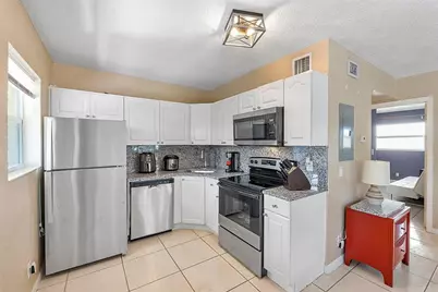 2741 NE 8th Avenue, Unit #20, Wilton Manors, FL 33334 - Photo 2