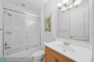 2753 W Stonebrook Cir, Davie, FL 33330 - Photo 42