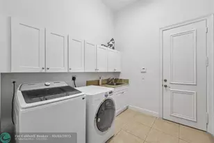 2753 W Stonebrook Cir, Davie, FL 33330 - Photo 50