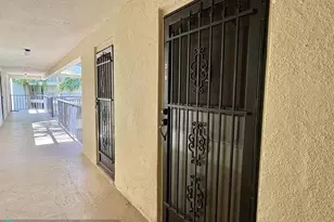 2306 S Cypress Bend Dr, Pompano Beach, FL 33069 - Photo 44