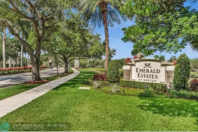 16727  Sapphire Isle, Weston, FL 33331 - Photo 2