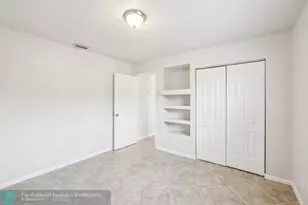 1091 Manor Dr, Palm Springs, FL 33461 - Photo 16