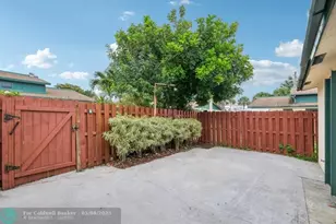 1091 Manor Dr, Palm Springs, FL 33461 - Photo 20