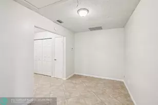 1091 Manor Dr, Palm Springs, FL 33461 - Photo 8