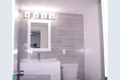 600 NE 2nd St, Unit #208, Dania Beach, FL 33004 - Photo 4