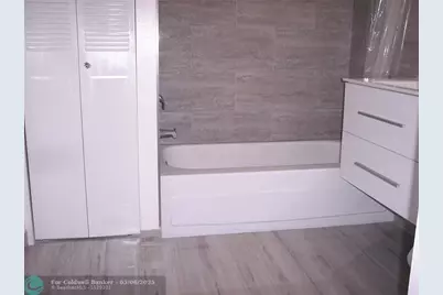 600 NE 2nd St, Unit #208, Dania Beach, FL 33004 - Photo 6