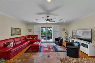 1327 SE 3rd Ave, Pompano Beach, FL 33060 - Photo 10