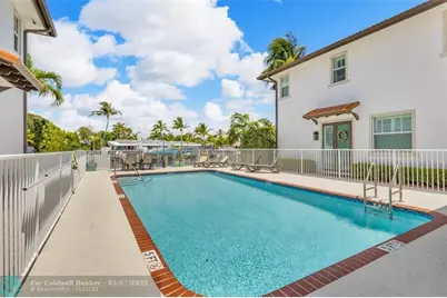 1327 SE 3rd Ave, Unit #1327, Pompano Beach, FL 33060 - Photo 32