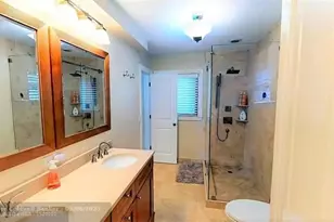 4041 NE 34th Ave, Fort Lauderdale, FL 33308 - Photo 12