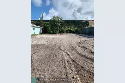 2125  Polk St, Hollywood, FL 33020 - Photo 8