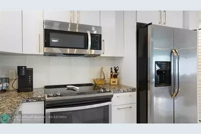 2716 N Ocean Blvd, Fort Lauderdale, FL 33308 - Photo 18