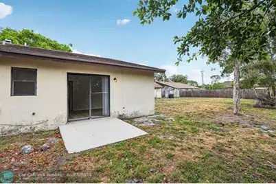 3789  Mil Pond Ct, Greenacres, FL 33463 - Photo 32