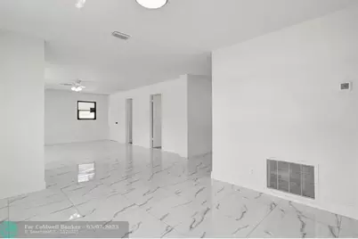 3060 NE 12th Ave, Pompano Beach, FL 33064 - Photo 14