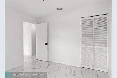 3060 NE 12th Ave, Pompano Beach, FL 33064 - Photo 18