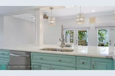 1736 NW 39th St, Oakland Park, FL 33309 - Photo 18